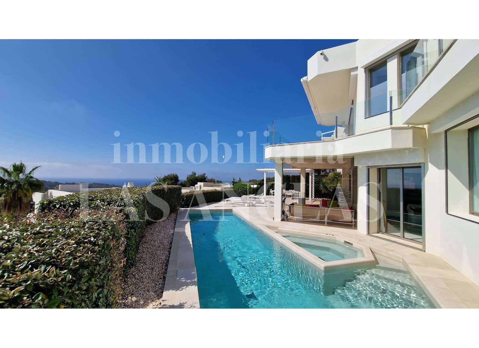 4 slaapkamer Villa te koop in Talamanca met zwembad garage - € 4.700.000 (Ref: 10073325)