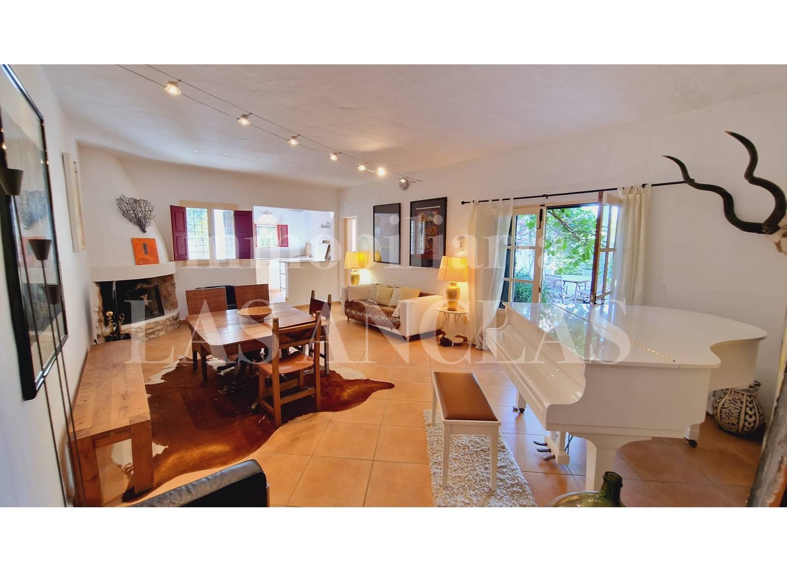 5 quarto Quinta/Casa Rural para venda em Ibiza / Eivissa cidade com piscina garagem - 2 150 000 € (Ref: 10086713)