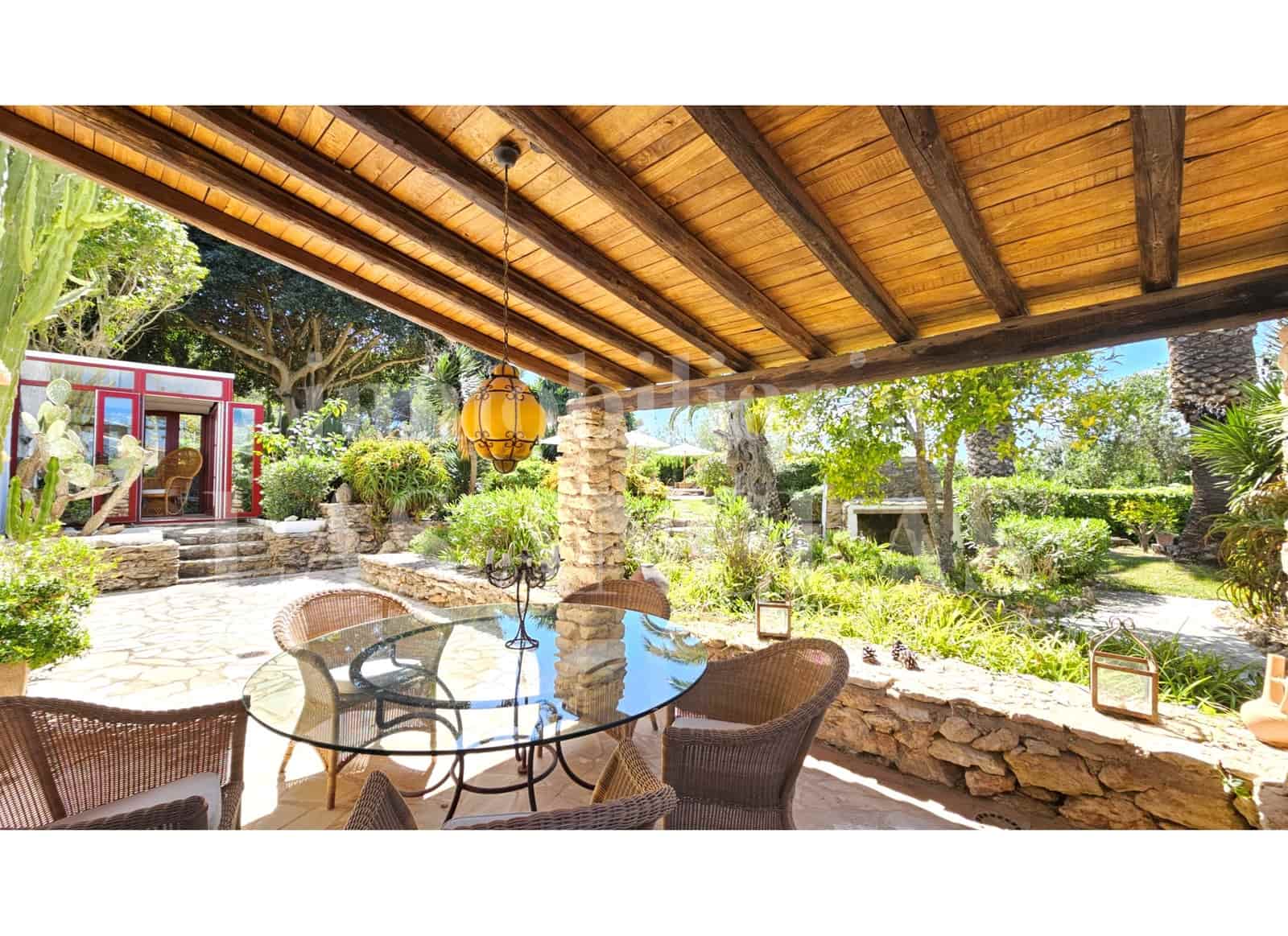 5 quarto Quinta/Casa Rural para venda em Ibiza / Eivissa cidade com piscina garagem - 2 150 000 € (Ref: 10086713)
