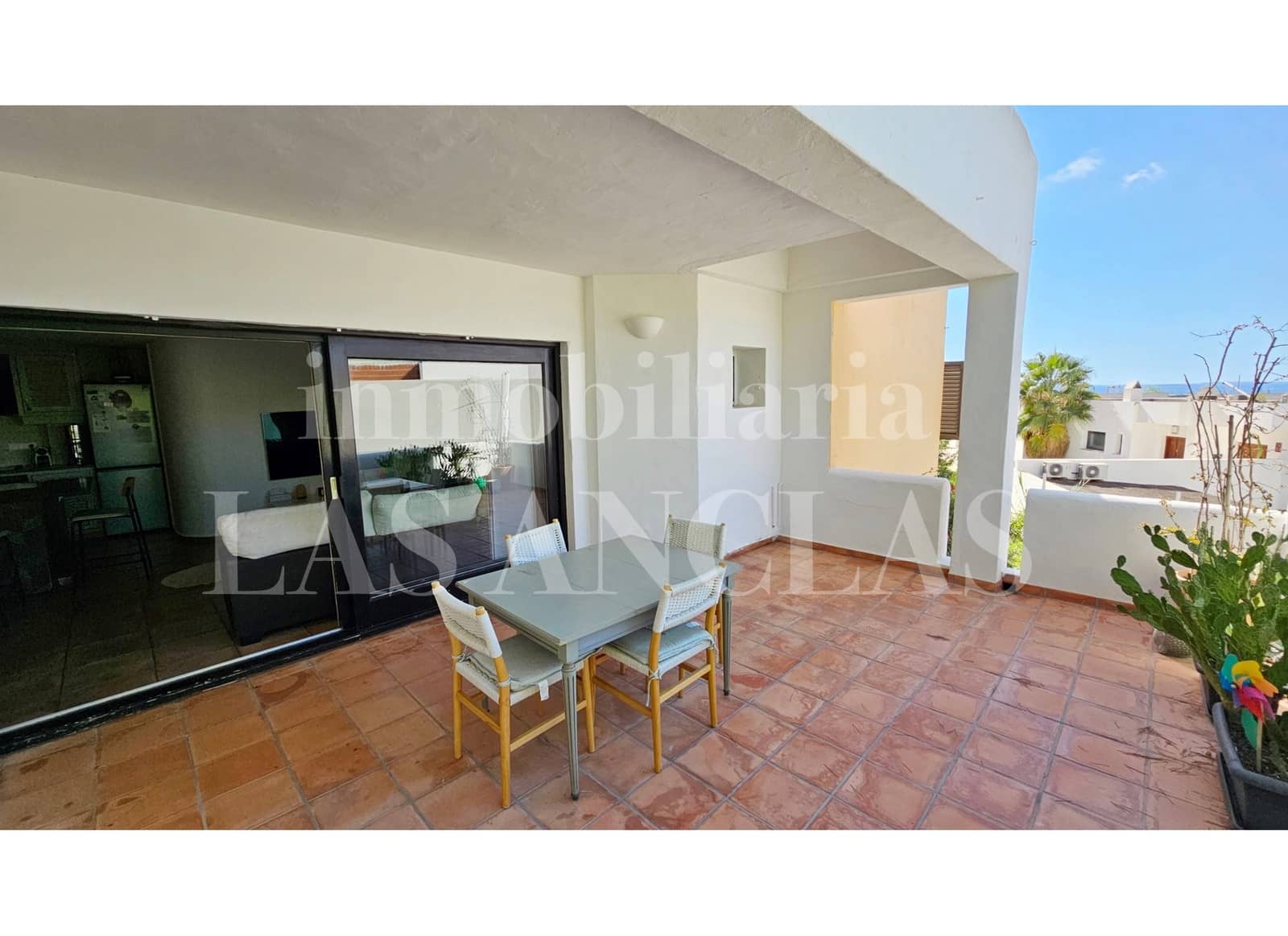 2 sypialnia Mieszkanie na sprzedaż w Talamanca z basenem garażem - 695 000 € (Ref: 10088603)