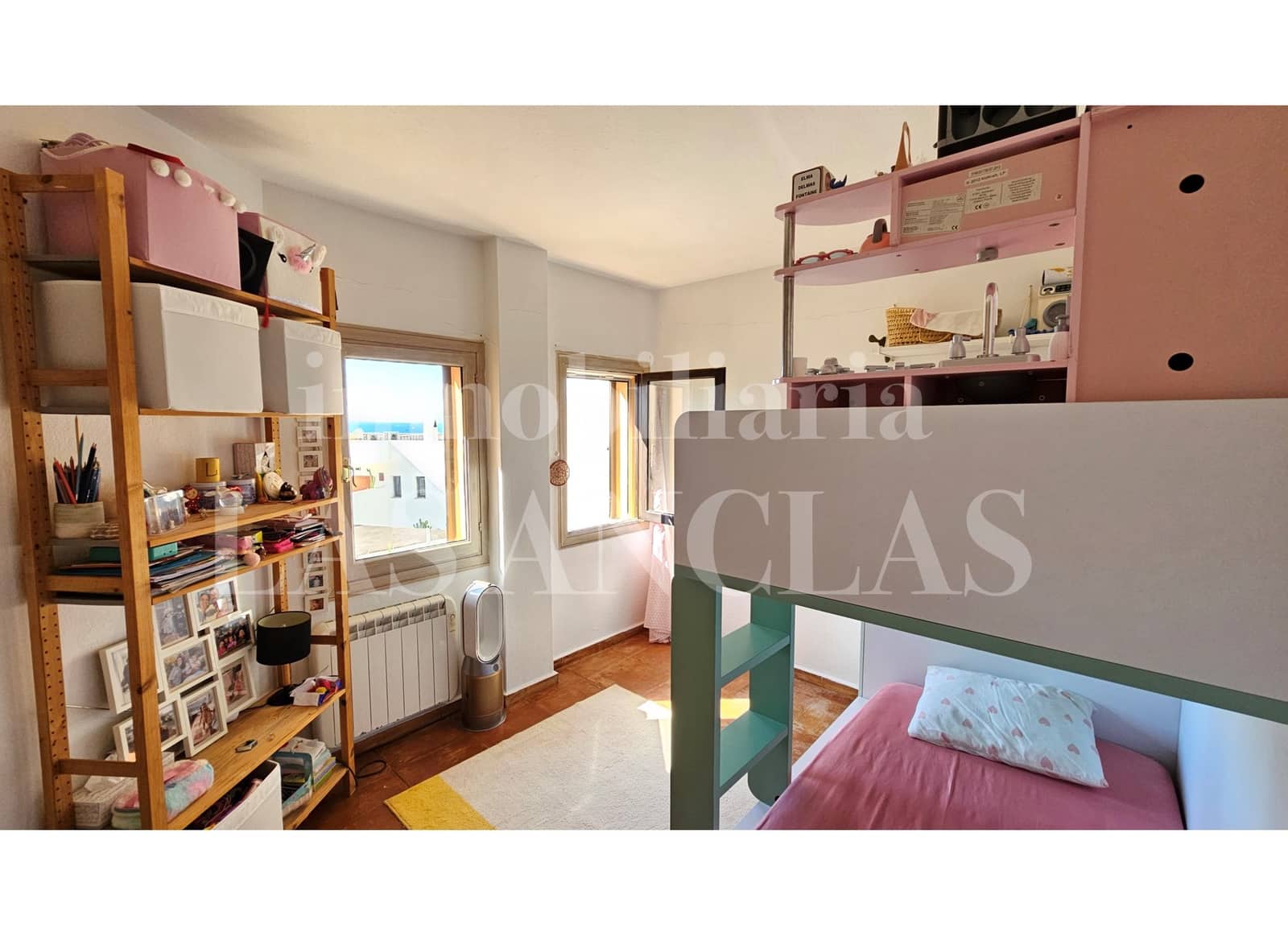 2 sypialnia Mieszkanie na sprzedaż w Talamanca z basenem garażem - 695 000 € (Ref: 10088603)