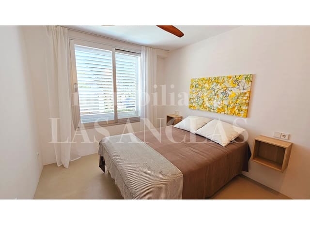 4 makuuhuone Huvila myytävänä paikassa Sant Carles de Peralta, Santa Eulalia / Santa Eularia mukana uima-altaan 
autotalli - 2 380 000 € (Ref: 10093969)