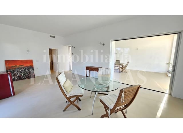 4 makuuhuone Huvila myytävänä paikassa Sant Carles de Peralta, Santa Eulalia / Santa Eularia mukana uima-altaan 
autotalli - 2 380 000 € (Ref: 10093969)