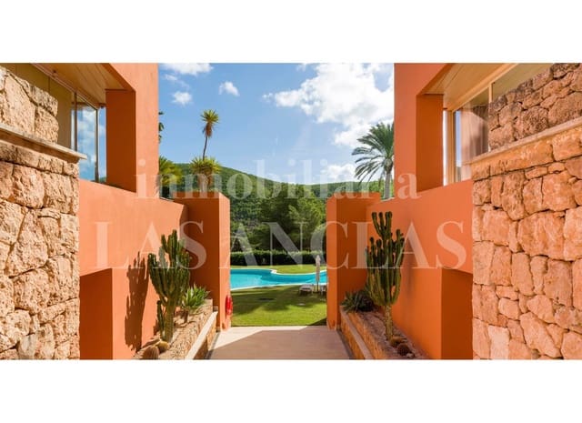 Penthouse te koop in Santa Eulalia / Santa Eularia met zwembad garage - € 885.000 (Ref: 10100499)