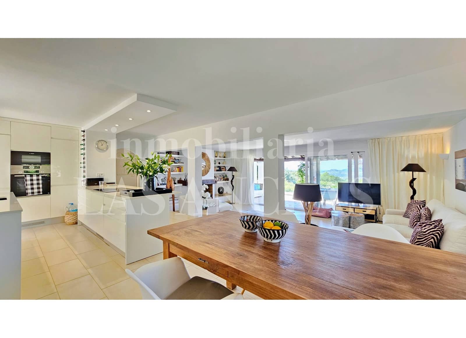 4 quarto Moradia para venda em Nuestra Senora de Jesus com piscina garagem - 2 900 000 € (Ref: 10113489)