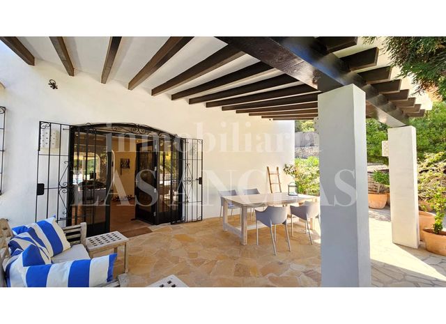 4 quarto Moradia para venda em La Siesta, Santa Eulalia / Santa Eularia com piscina garagem - 2 850 000 € (Ref: 10121089)