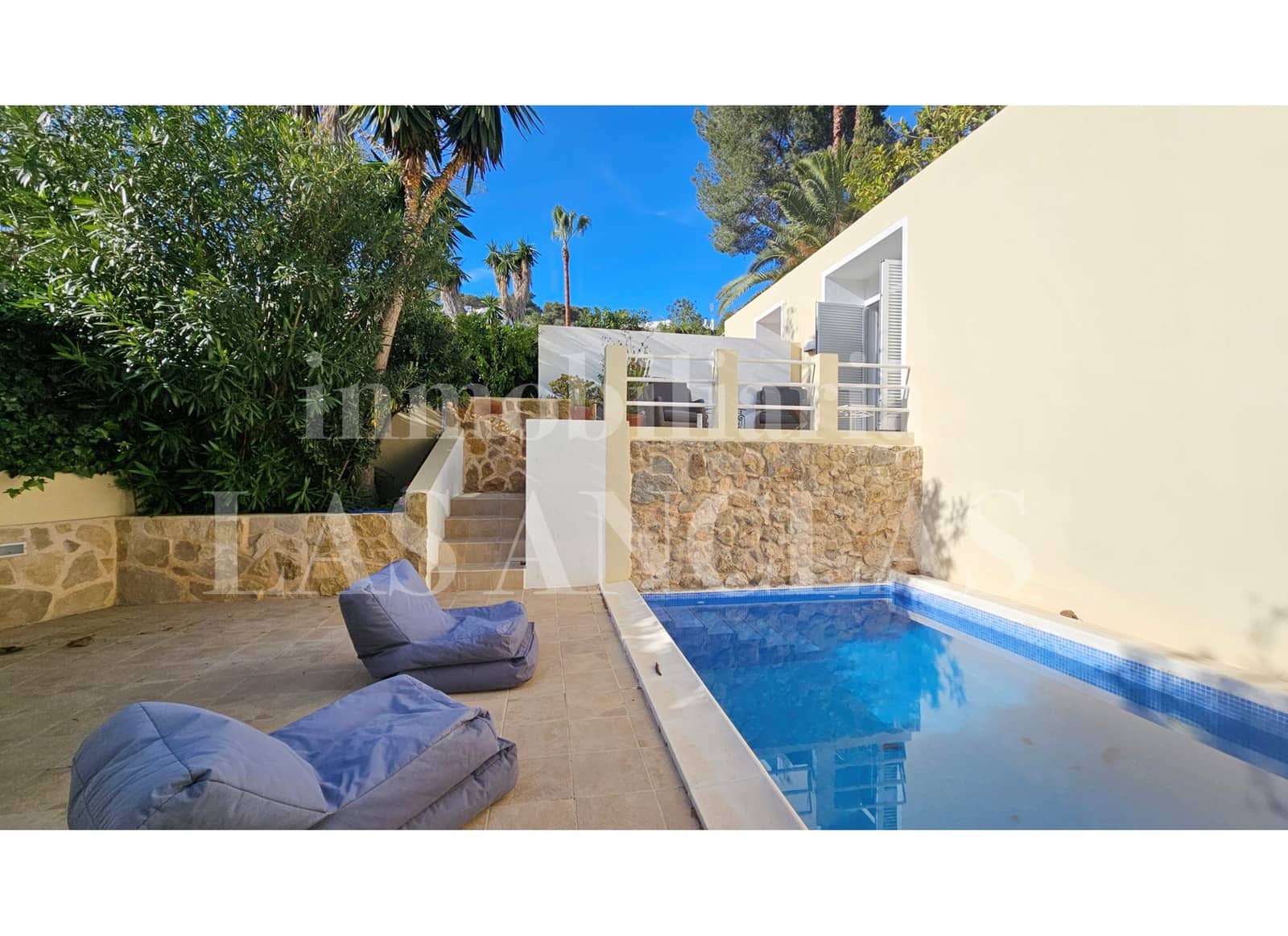 3 chambre Villa/Maison à vendre à Nuestra Senora de Jesus avec piscine - 1 750 000 € (Ref: 10148157)