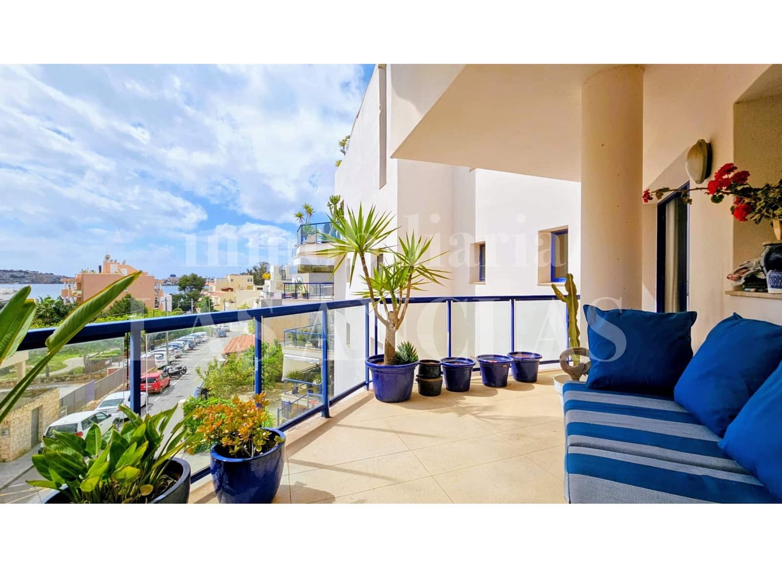 2 soveværelse Lejlighed til salg i Talamanca med garage - € 760.000 (Ref: 10163931)