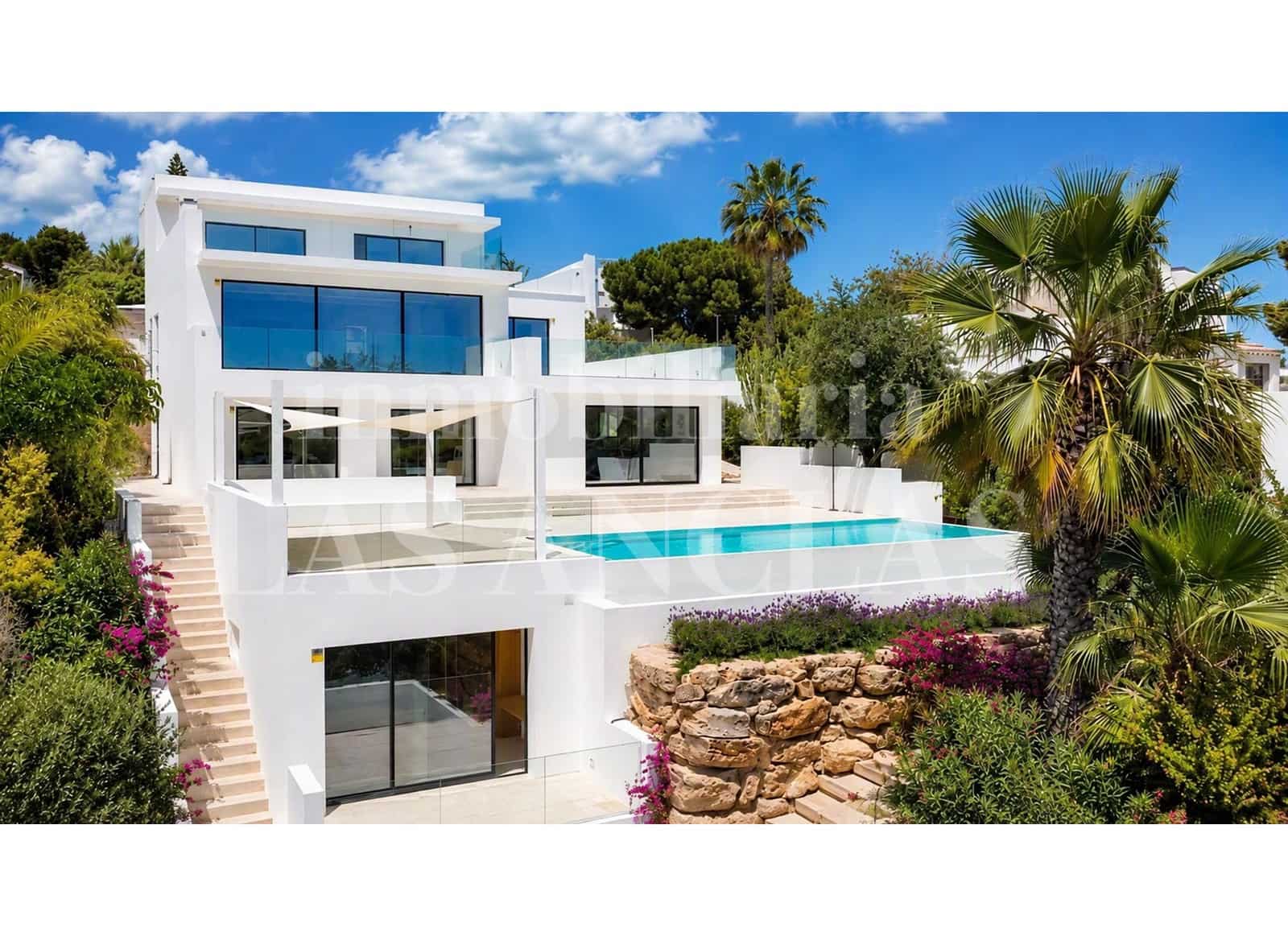 6 bedroom Villa for sale in Talamanca with pool garage - € 5,795,000 (Ref: 10165804)