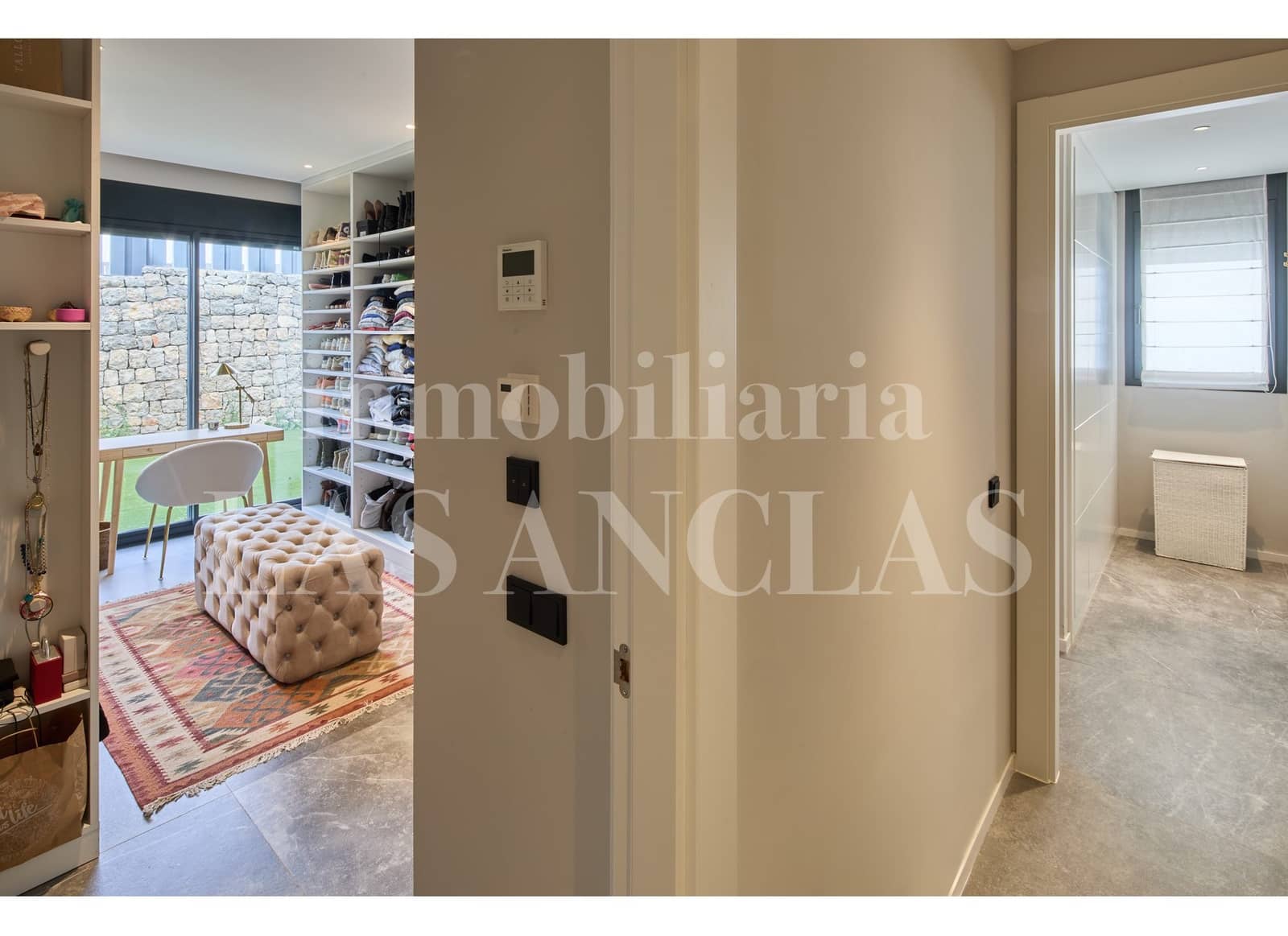 3 bedroom Flat for sale in Talamanca with pool garage - € 1,400,000 (Ref: 10170176)