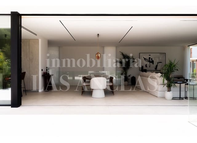 7 sypialnia Willa na sprzedaż w Santa Eulalia / Santa Eularia z basenem garażem - 6 300 000 € (Ref: 10170177)