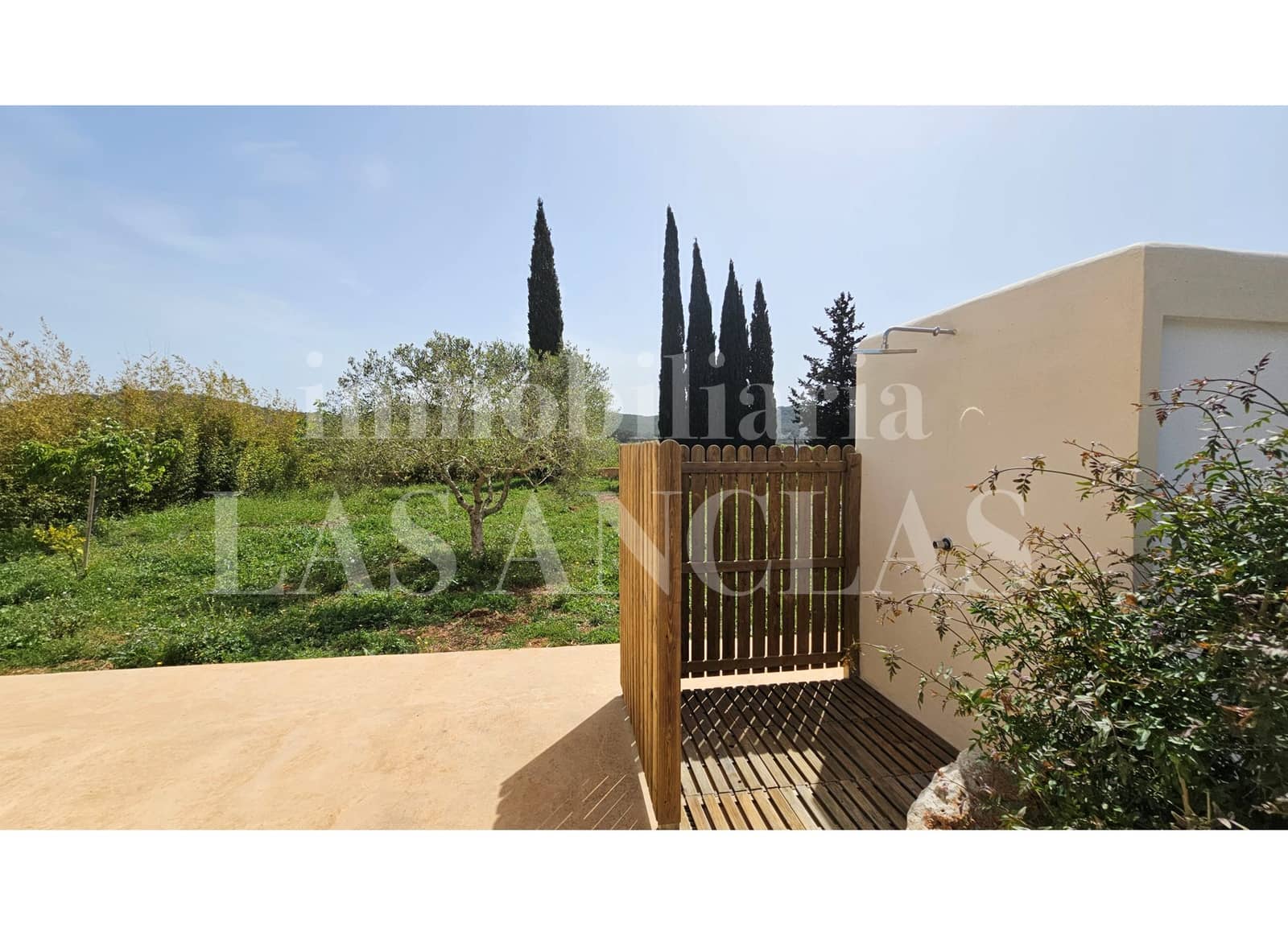 4 soveværelse Finca/Landehus til salg i Santa Gertrudis de Fruitera med swimmingpool - € 3.150.000 (Ref: 4330325)