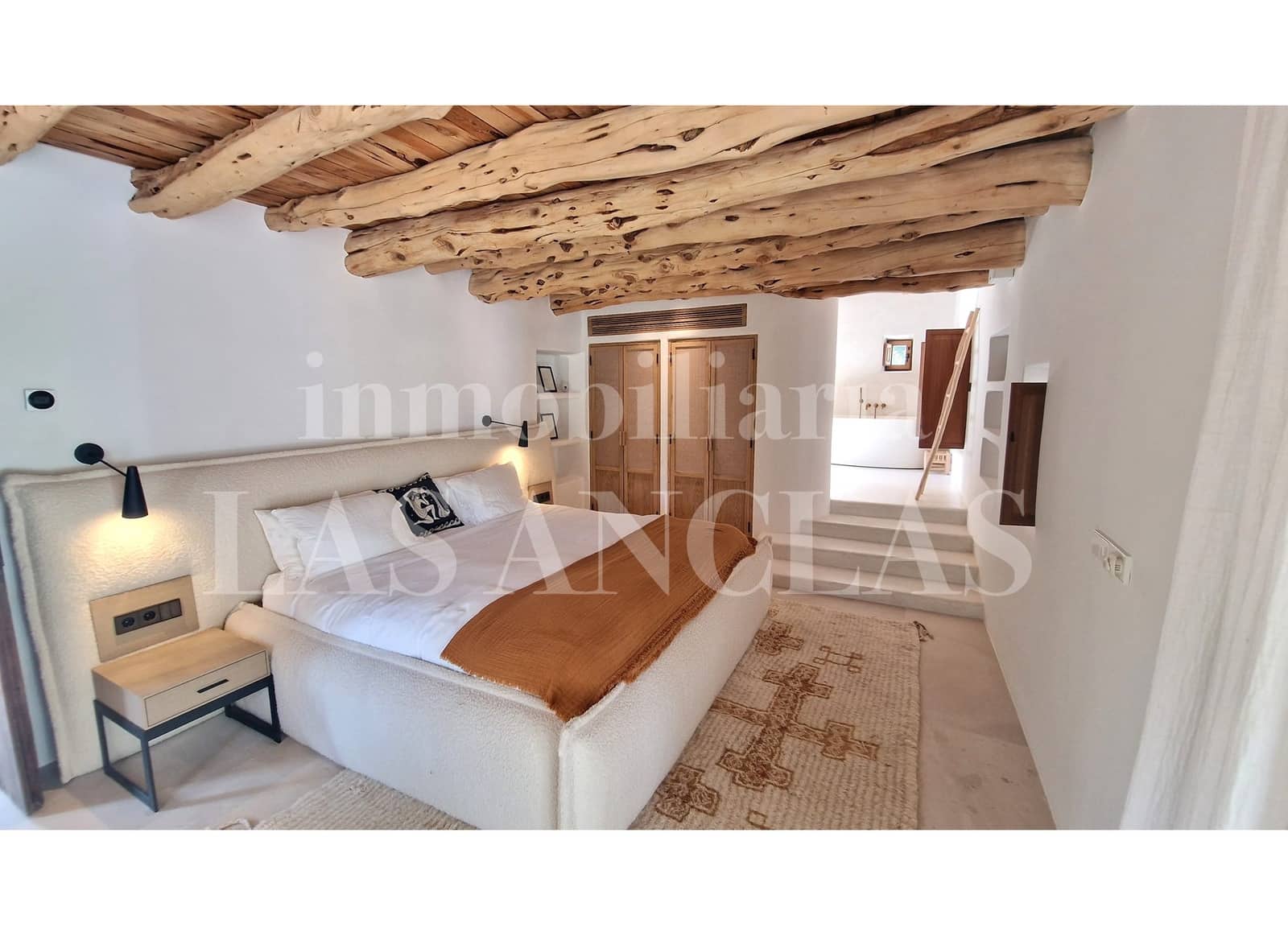 5 soveværelse Finca/Landehus til salg i San Jose / Sant Josep de Sa Talaia med swimmingpool - € 4.500.000 (Ref: 8751855)