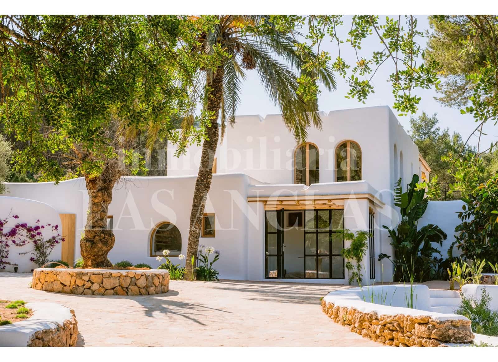 5 soveværelse Finca/Landehus til salg i San Jose / Sant Josep de Sa Talaia med swimmingpool - € 4.500.000 (Ref: 8751855)