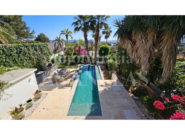 3 soverom Villa til salgs i Talamanca, Ibiza by med svømmebasseng - € 1 900 000 (Ref: 9105554)