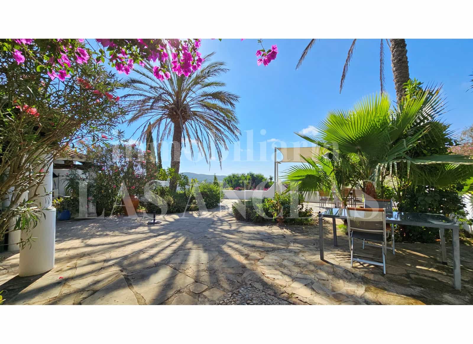 4 soverom Finca/Herregård til salgs i Sant Llorenc de Balafia med svømmebasseng - € 2 190 000 (Ref: 9216701)