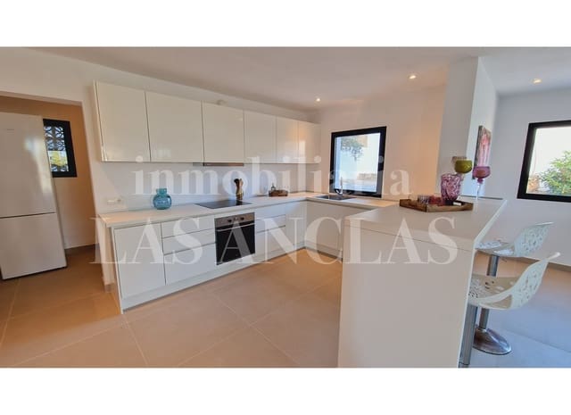 5 bedroom Villa for sale in San Jose / Sant Josep de Sa Talaia with pool - € 3,720,000 (Ref: 9216702)