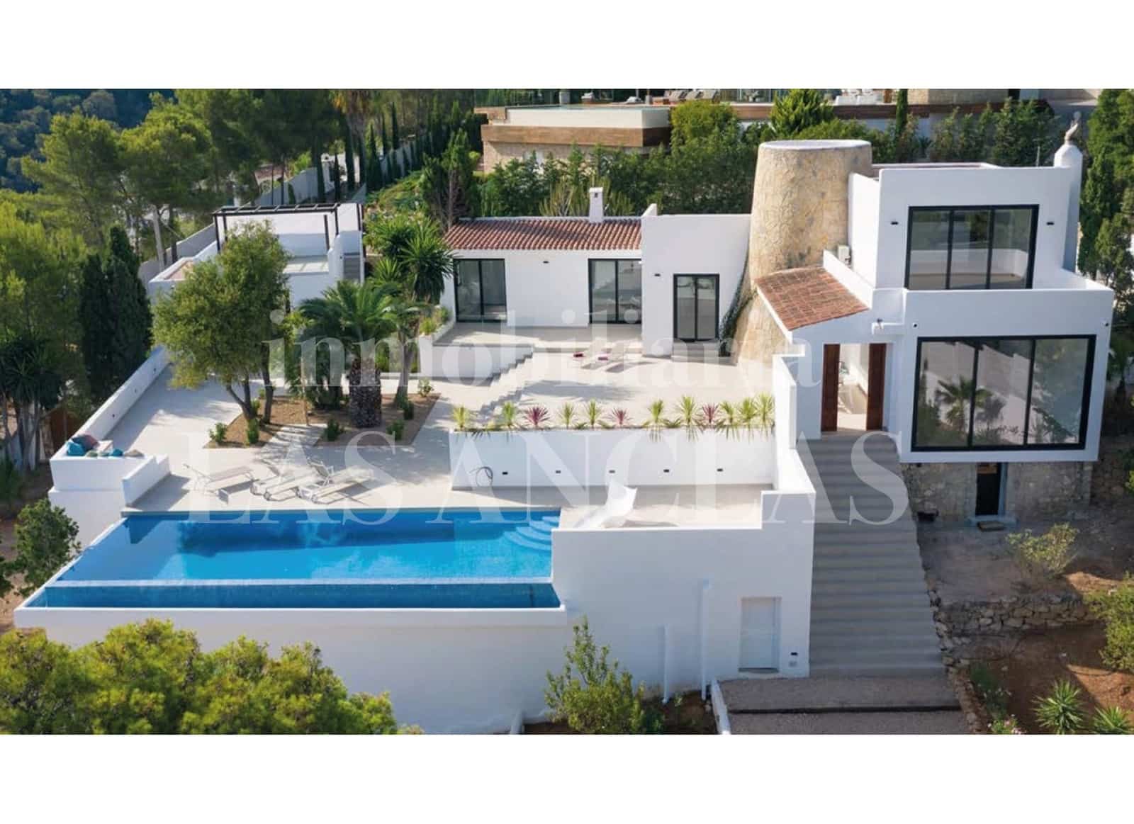 5 bedroom Villa for sale in San Jose / Sant Josep de Sa Talaia with pool - € 3,720,000 (Ref: 9216702)