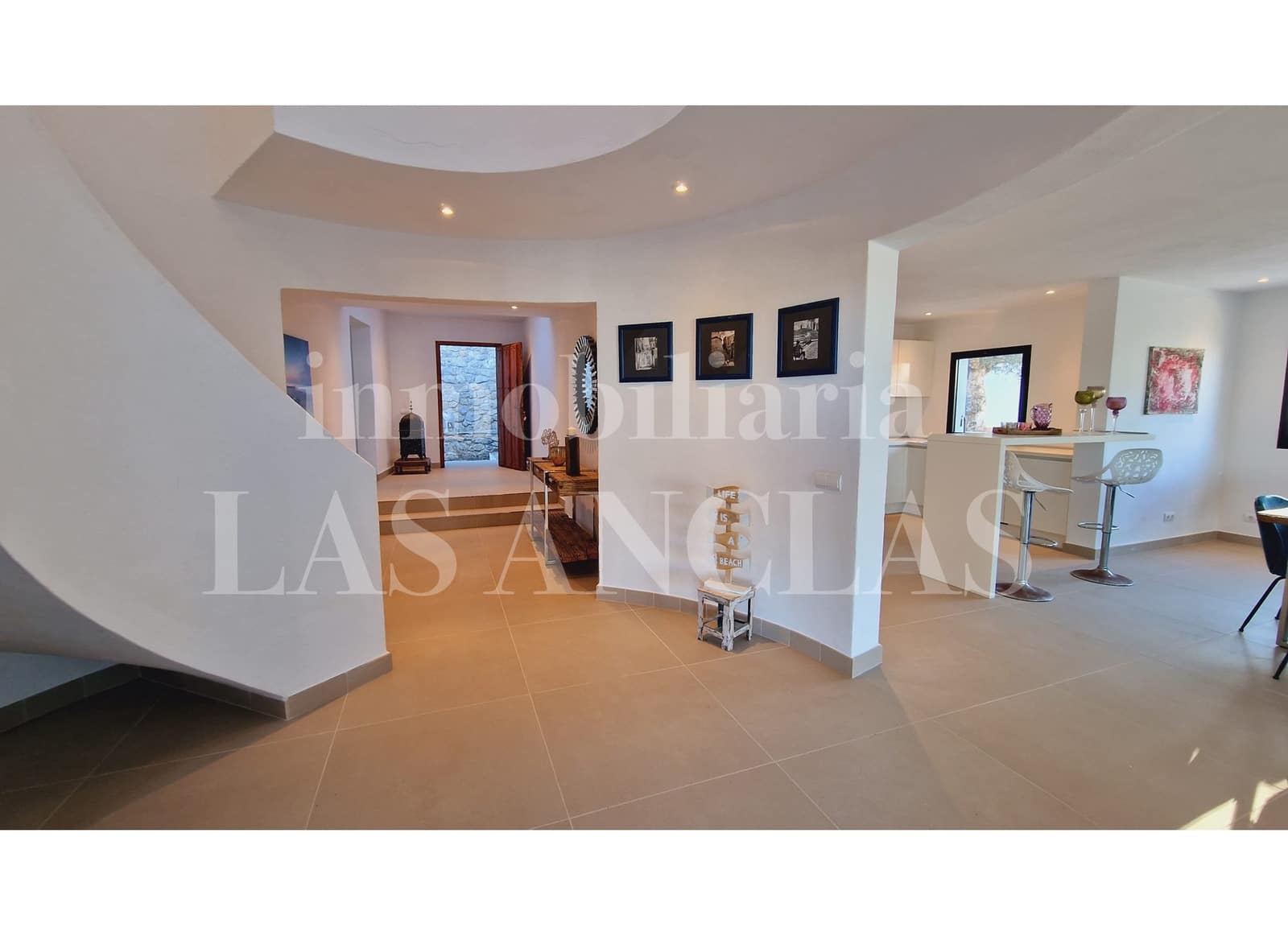 5 bedroom Villa for sale in San Jose / Sant Josep de Sa Talaia with pool - € 3,720,000 (Ref: 9216702)