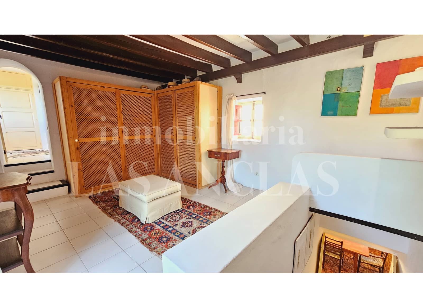 5 soveværelse Finca/Landehus til salg i Ibiza by med swimmingpool garage - € 2.600.000 (Ref: 9312101)