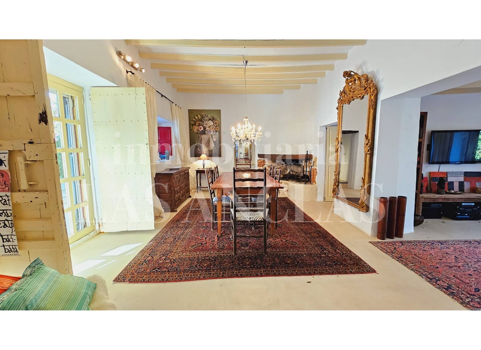 5 soveværelse Finca/Landehus til salg i Ibiza by med swimmingpool garage - € 2.600.000 (Ref: 9312101)