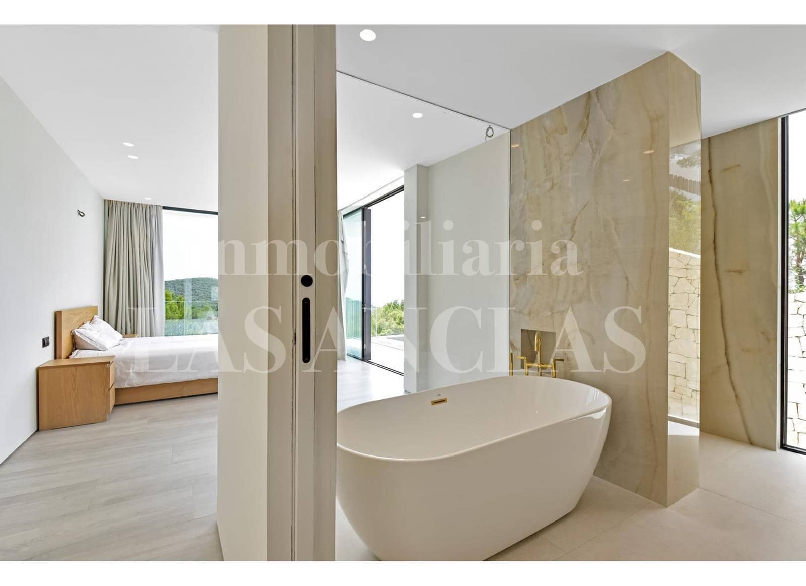 7 makuuhuone Huvila myytävänä paikassa Nuestra Senora de Jesus mukana uima-altaan - 8 500 000 € (Ref: 9348429)