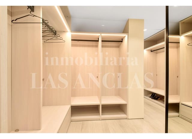 7 makuuhuone Huvila myytävänä paikassa Nuestra Señora de Jesus, Santa Eulalia / Santa Eularia mukana uima-altaan - 8 500 000 € (Ref: 9348429)