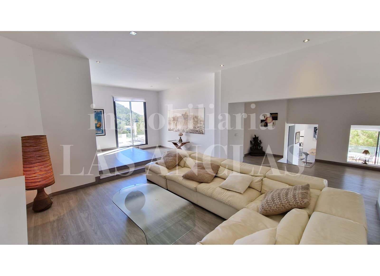 5 soverom Villa til salgs i Nuestra Senora de Jesus med svømmebasseng garasje - € 3 500 000 (Ref: 9352970)