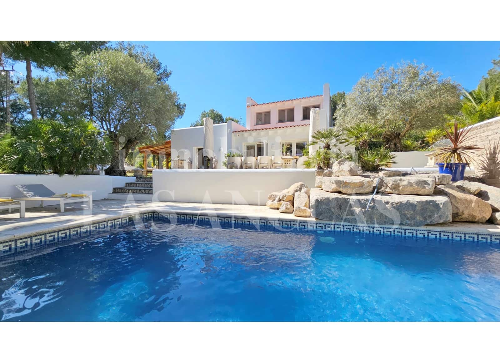 5 soveværelse Villa til salg i Es Cubells med swimmingpool garage - € 3.500.000 (Ref: 9354509)