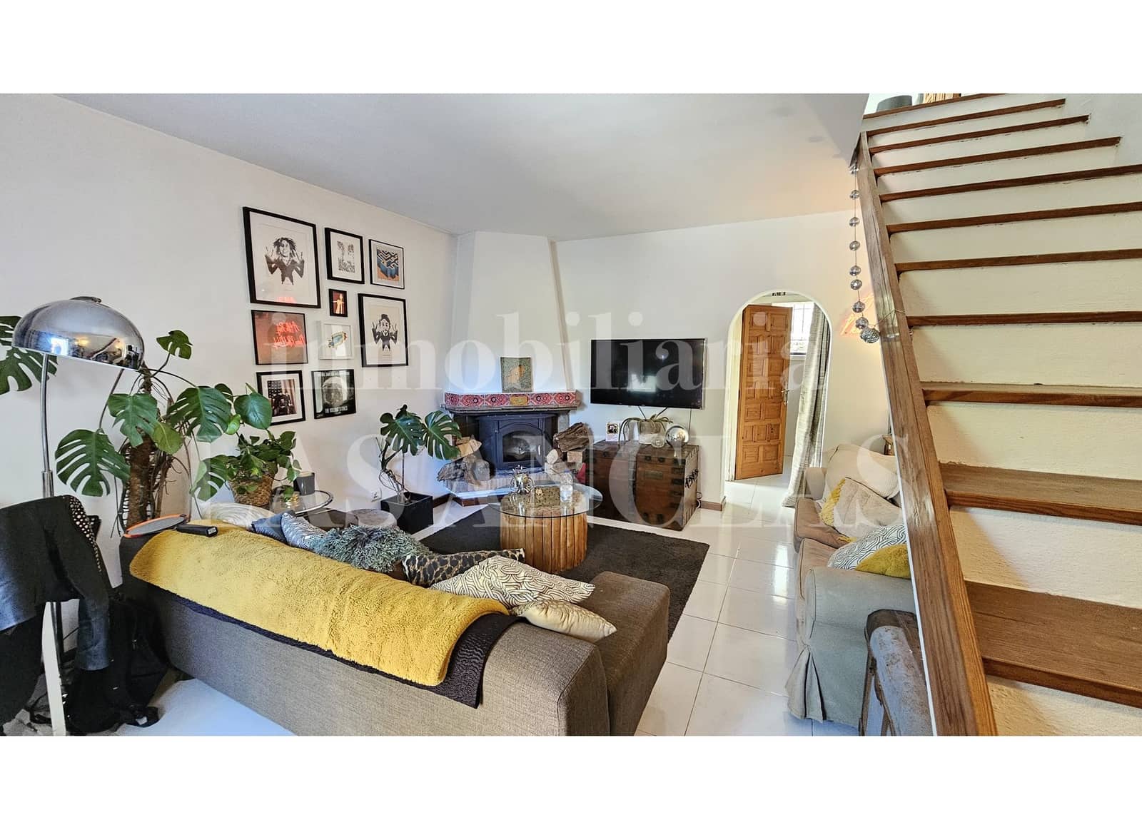 2 slaapkamer Rijtjeshuis te koop in Talamanca - € 810.000 (Ref: 9371490)