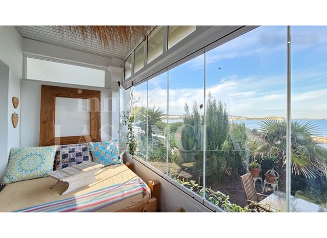 3 sypialnia Dom szeregowy na sprzedaż w La Siesta, Santa Eulalia / Santa Eularia z garażem - 1 850 000 € (Ref: 9410304)