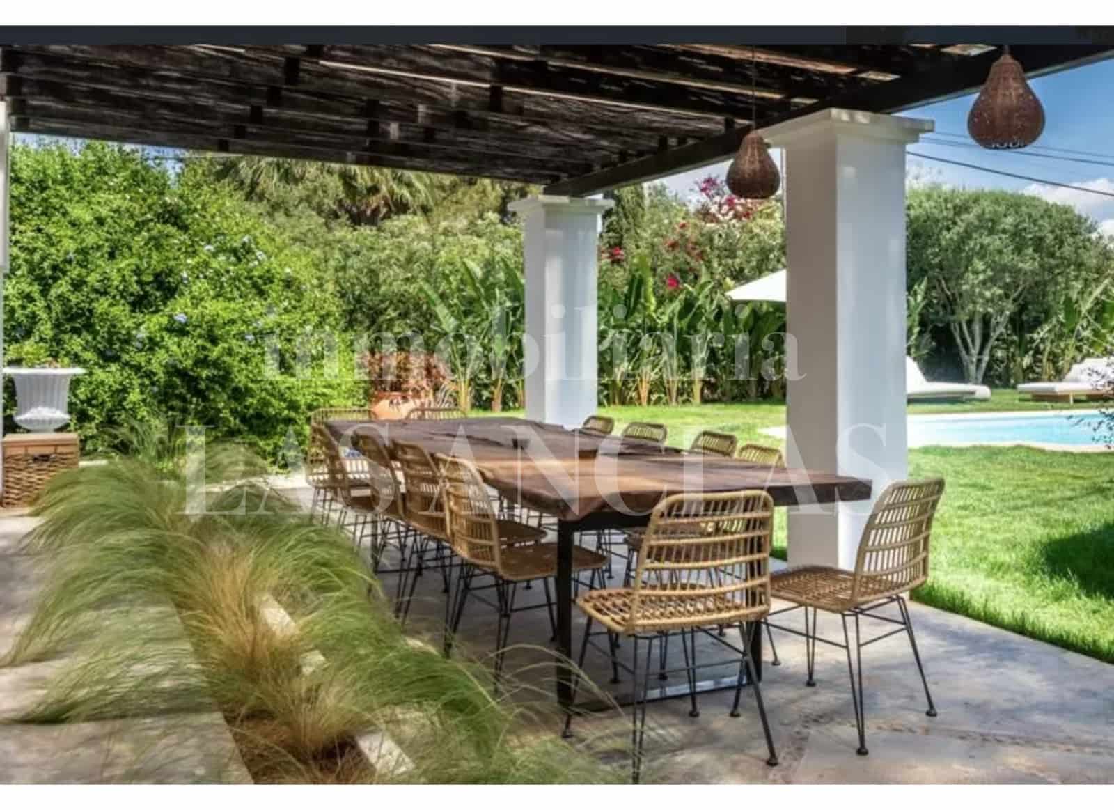 4 bedroom Villa for sale in San Jose / Sant Josep de Sa Talaia with pool garage - € 2,250,000 (Ref: 9412638)