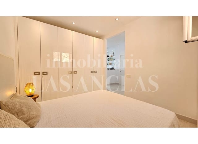 1 makuuhuone Rivitalo myytävänä paikassa Santa Eulalia / Santa Eularia - 695 000 € (Ref: 9432790)