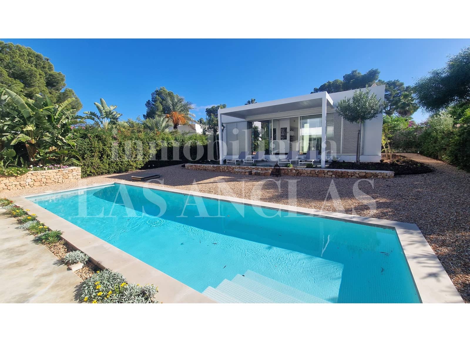 3 soverom Villa til salgs i Cala Llenya med svømmebasseng - € 2 680 000 (Ref: 9436438)