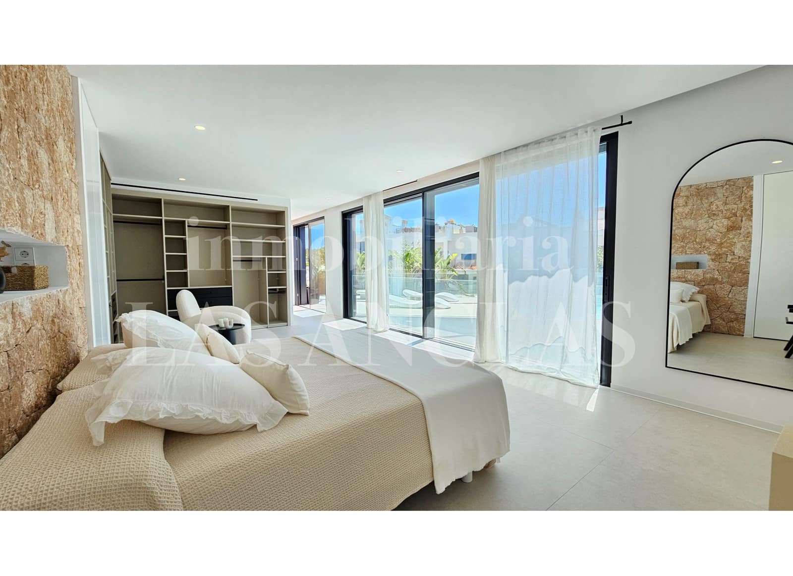 4 soveværelse Villa til salg i Talamanca med swimmingpool garage - € 2.950.000 (Ref: 9449689)