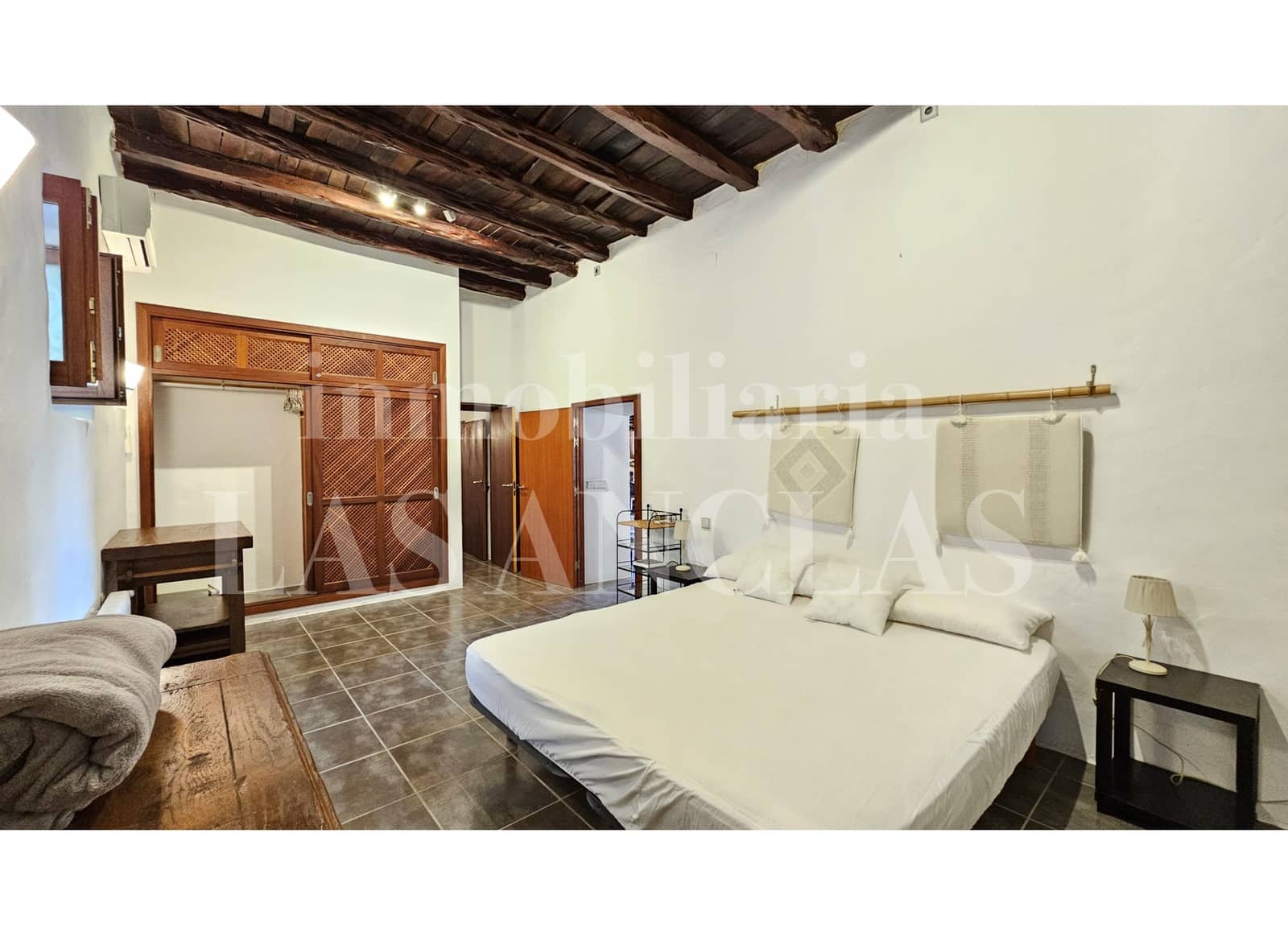 Finca/Casa Rural de 4 habitaciones en Sant Llorenç de Balafia en venta con piscina - 2.190.000 € (Ref: 9460823)