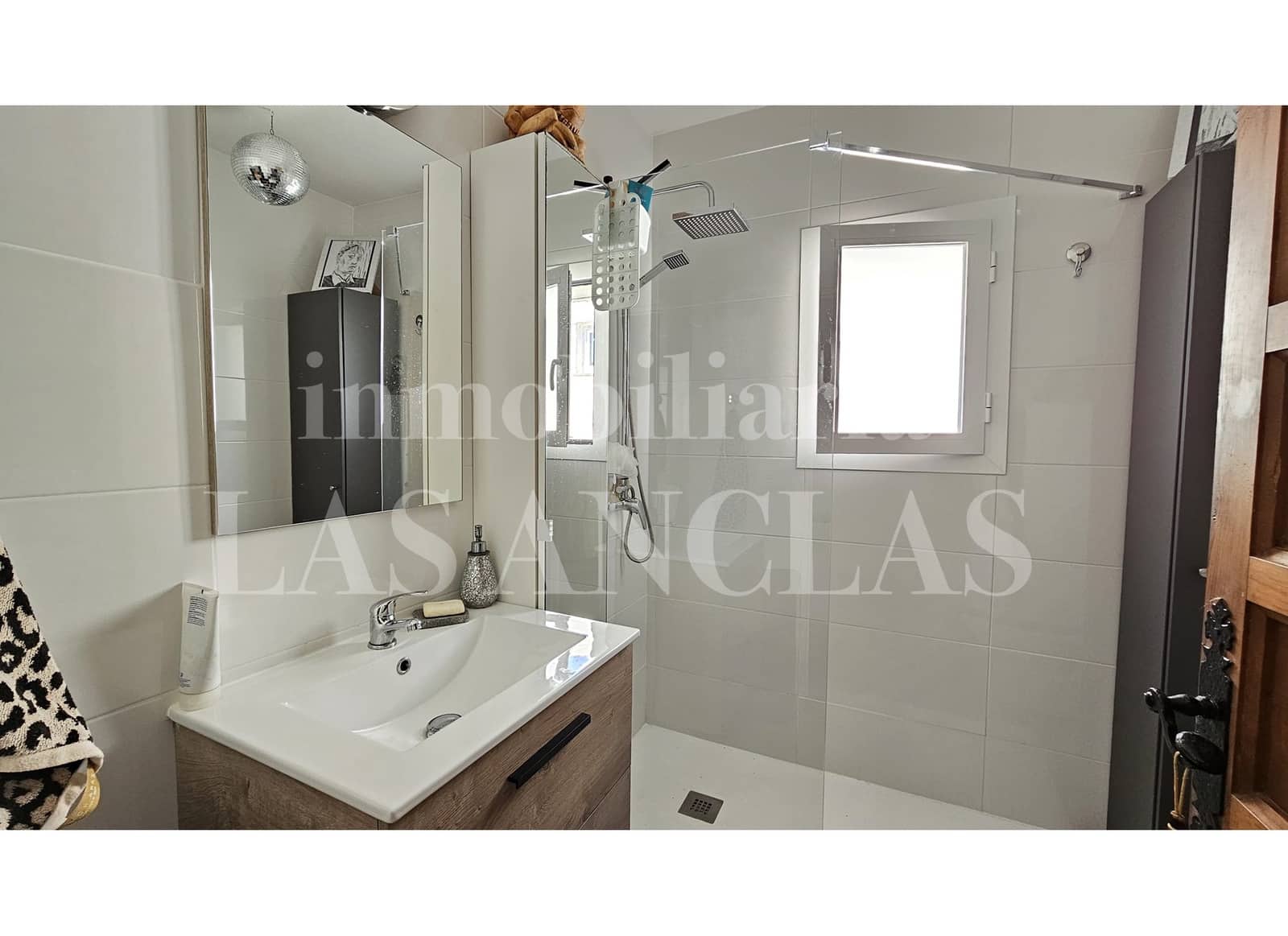 Adosado de 2 habitaciones en Talamanca en venta - 900.000 € (Ref: 9500740)