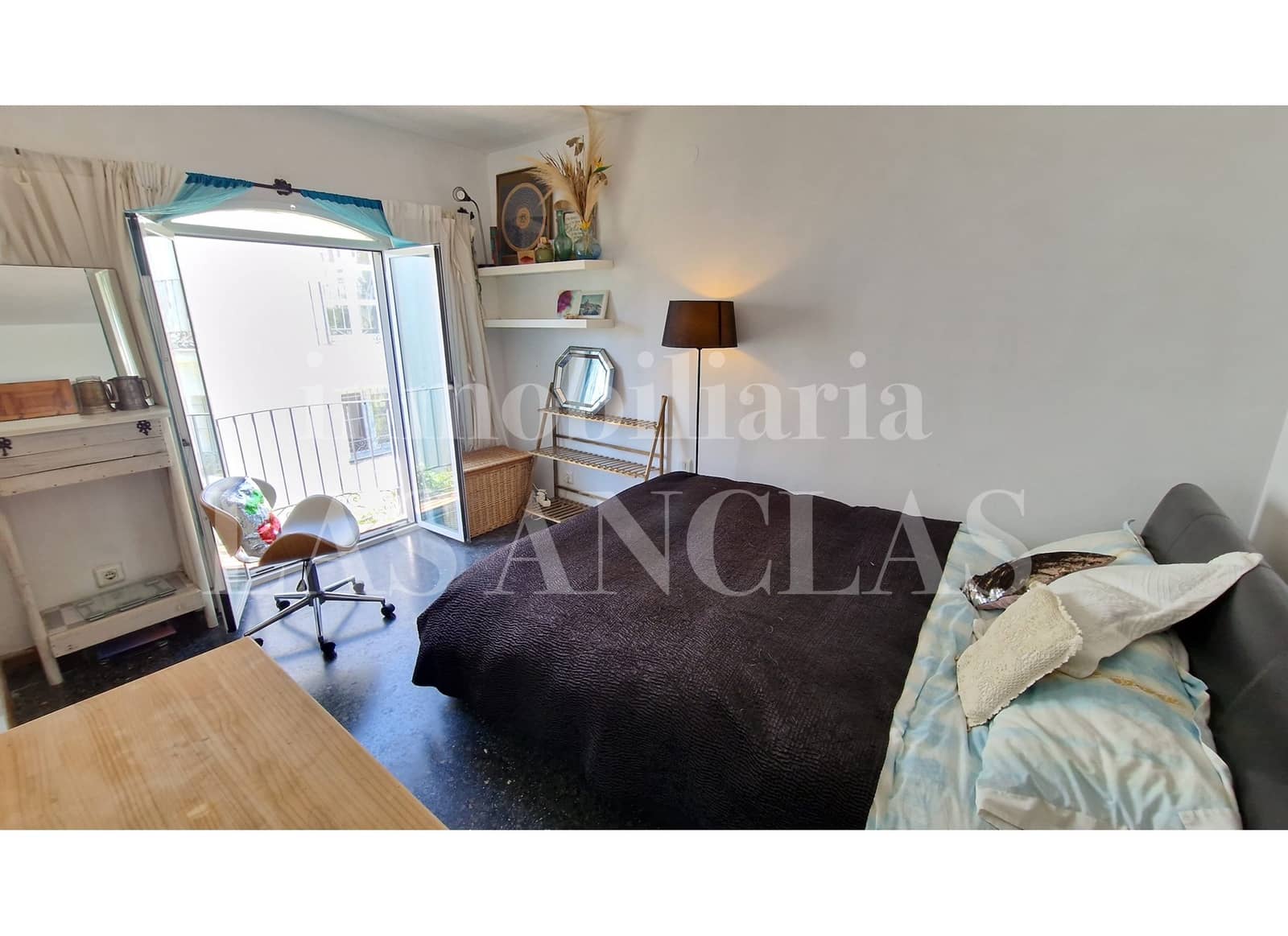 Adosado de 2 habitaciones en Talamanca en venta - 900.000 € (Ref: 9500740)