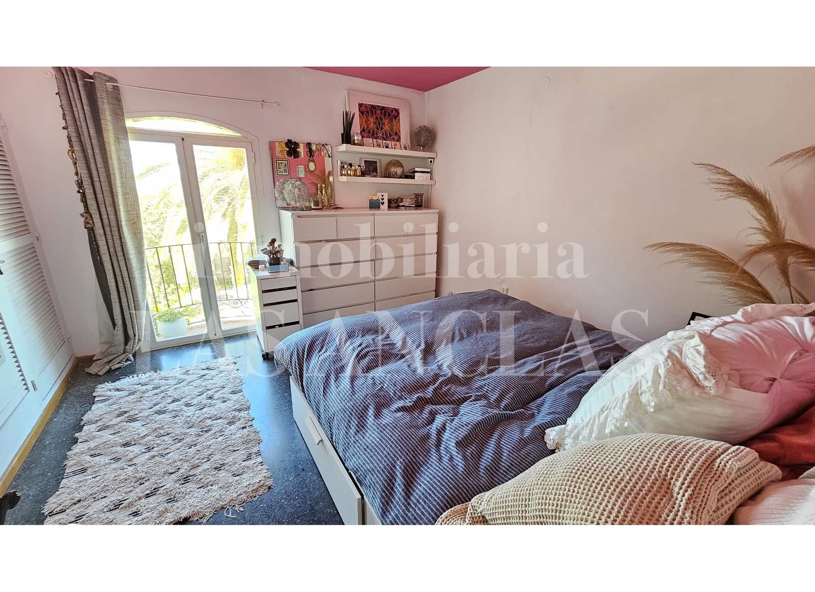 Adosado de 2 habitaciones en Talamanca en venta - 900.000 € (Ref: 9500740)