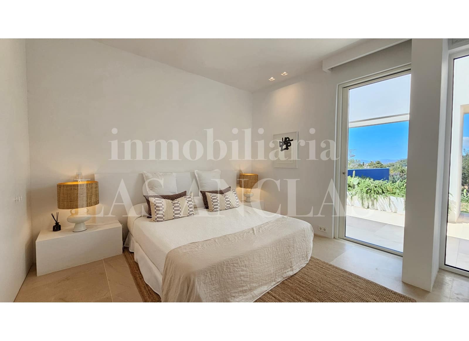 5 bedroom Villa for sale in Talamanca with pool - € 7,400,000 (Ref: 9541816)
