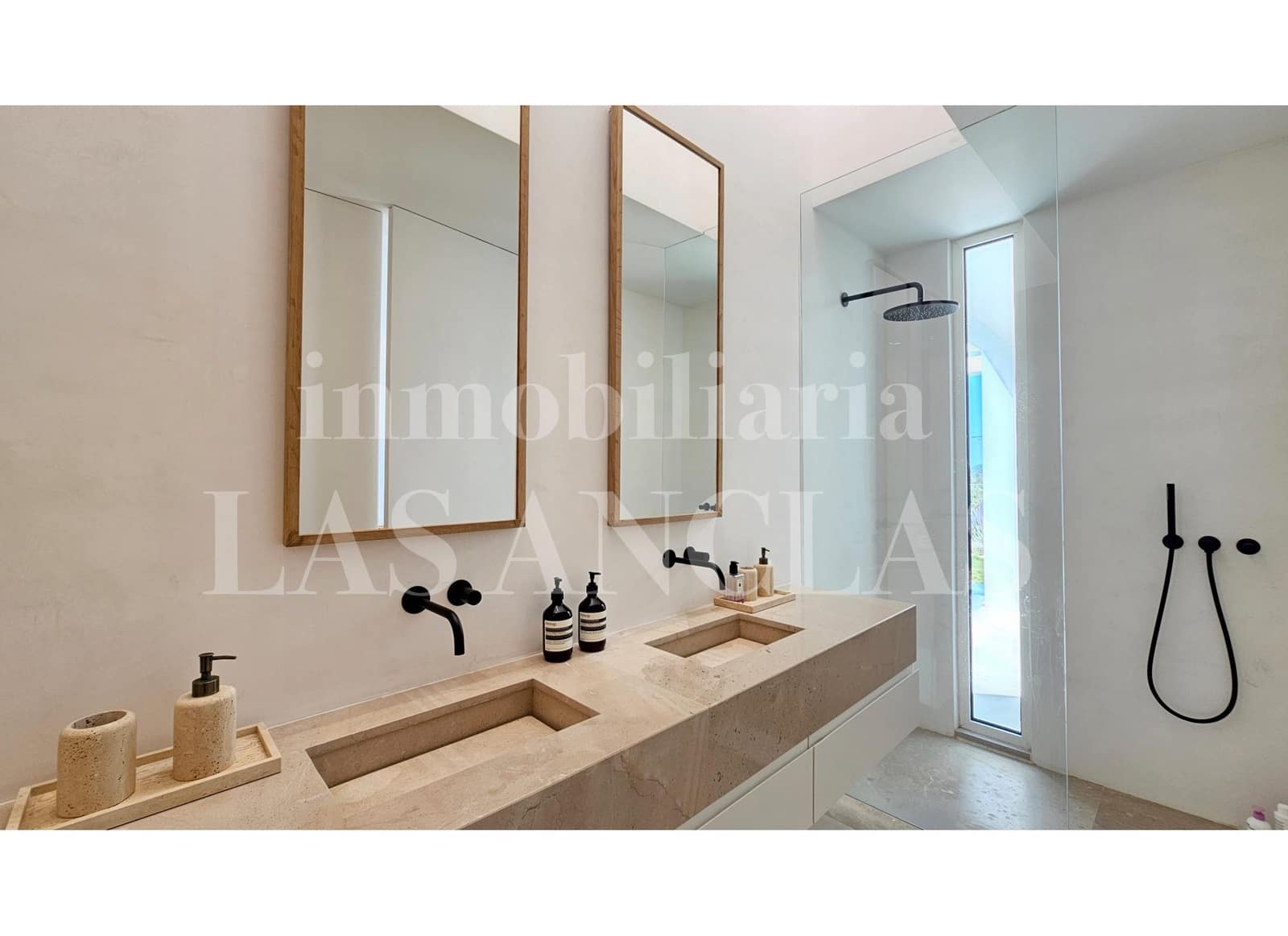 5 bedroom Villa for sale in Talamanca with pool - € 7,400,000 (Ref: 9541816)