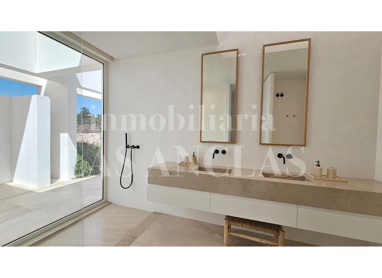 5 bedroom Villa for sale in Talamanca with pool - € 7,400,000 (Ref: 9541816)