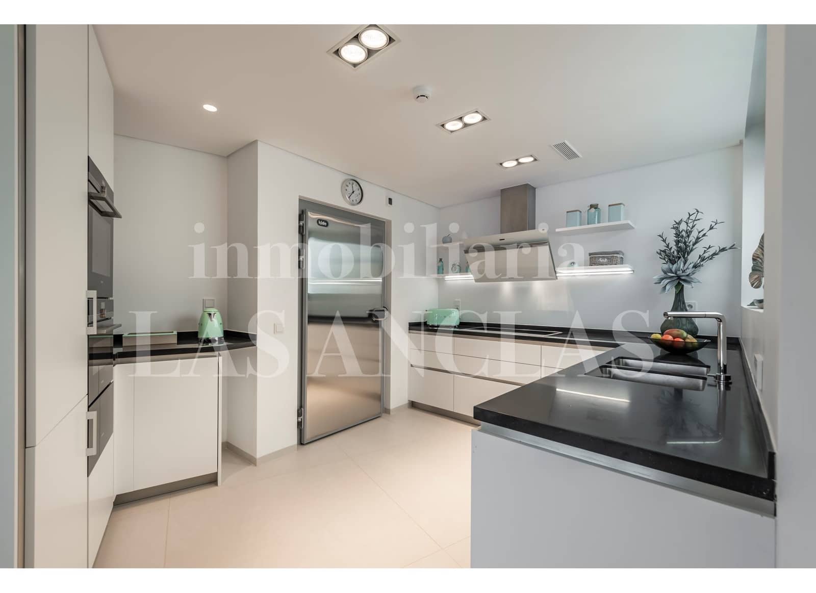 10 bedroom Villa for sale in Santa Eulalia / Santa Eularia with pool - € 9,800,000 (Ref: 9547228)