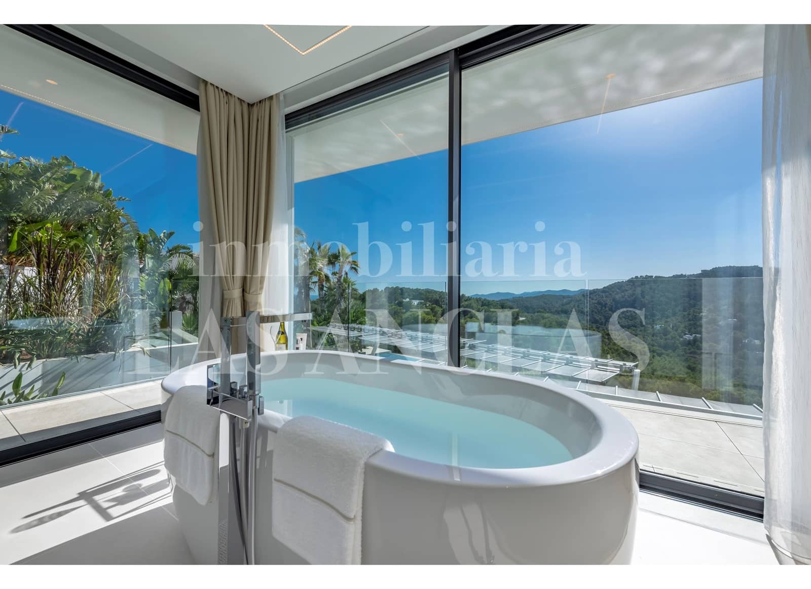 10 bedroom Villa for sale in Santa Eulalia / Santa Eularia with pool - € 9,800,000 (Ref: 9547228)