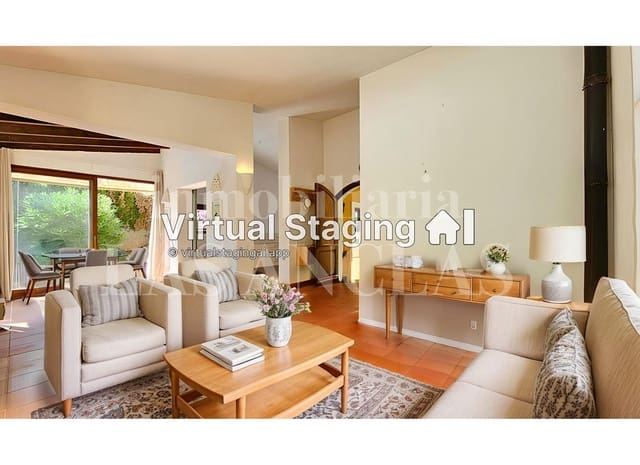 2 makuuhuone Huvila myytävänä paikassa Cala Llonga, Santa Eulalia / Santa Eularia mukana uima-altaan - 1 490 000 € (Ref: 9553236)