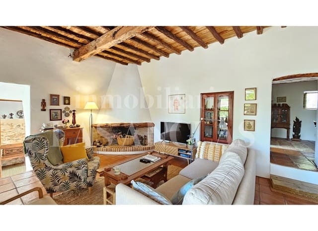 6 soveværelse Finca/Landehus til salg i Nuestra Señora de Jesus, Santa Eulalia / Santa Eularia - € 3.950.000 (Ref: 9559805)