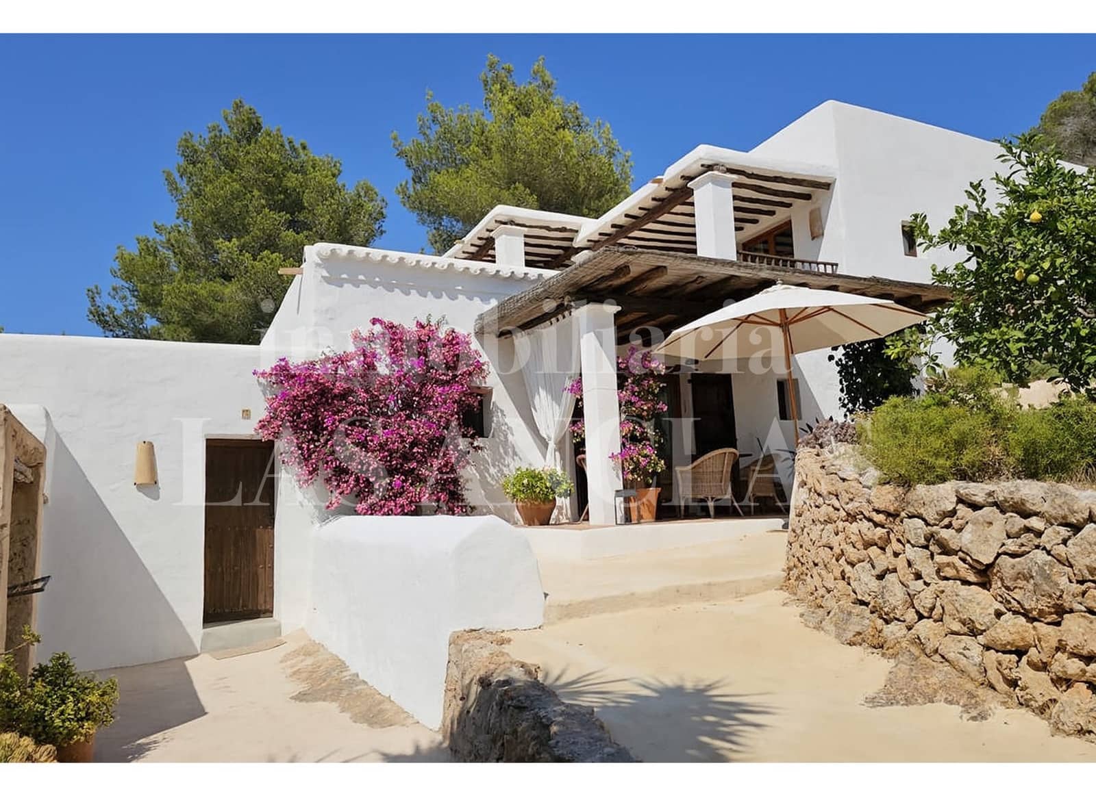 6 makuuhuone Maalaistalo myytävänä paikassa Nuestra Senora de Jesus - 3 950 000 € (Ref: 9559805)