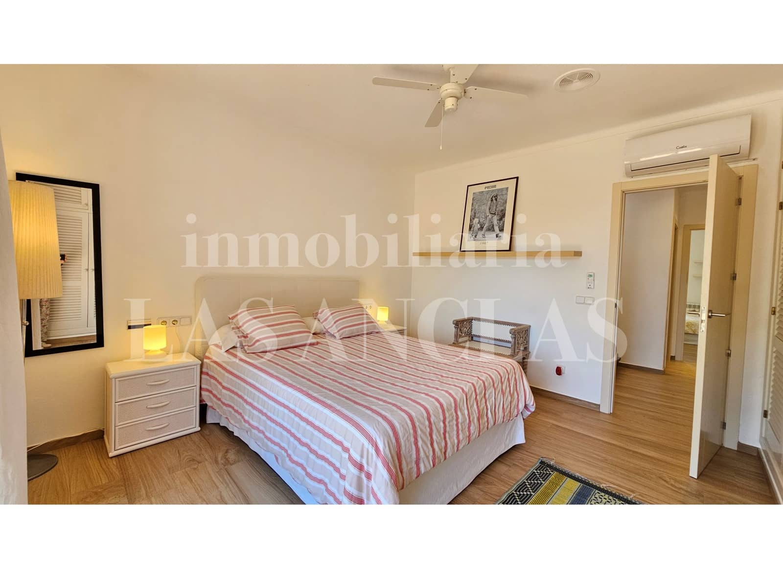 2 slaapkamer Rijtjeshuis te koop in Talamanca - € 848.000 (Ref: 9559807)