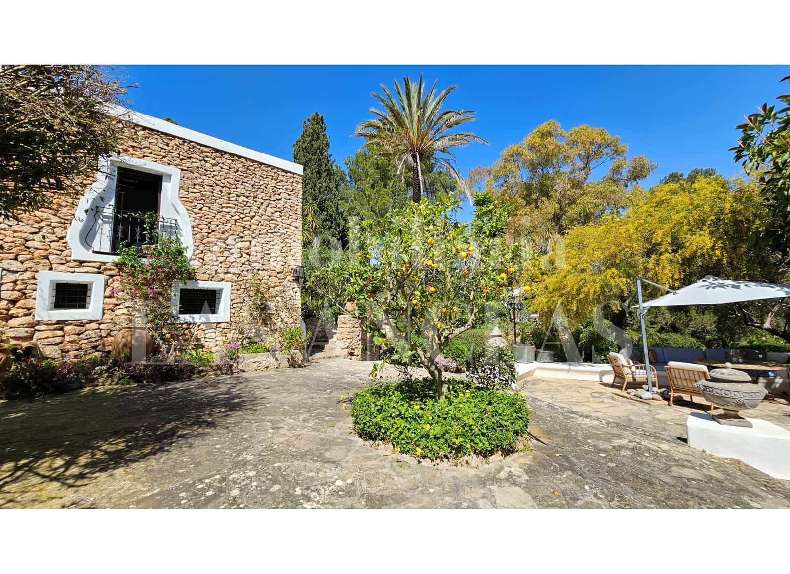 6 bedroom Finca/Country House for sale in San Jose / Sant Josep de Sa Talaia with garage - € 3,900,000 (Ref: 9585218)