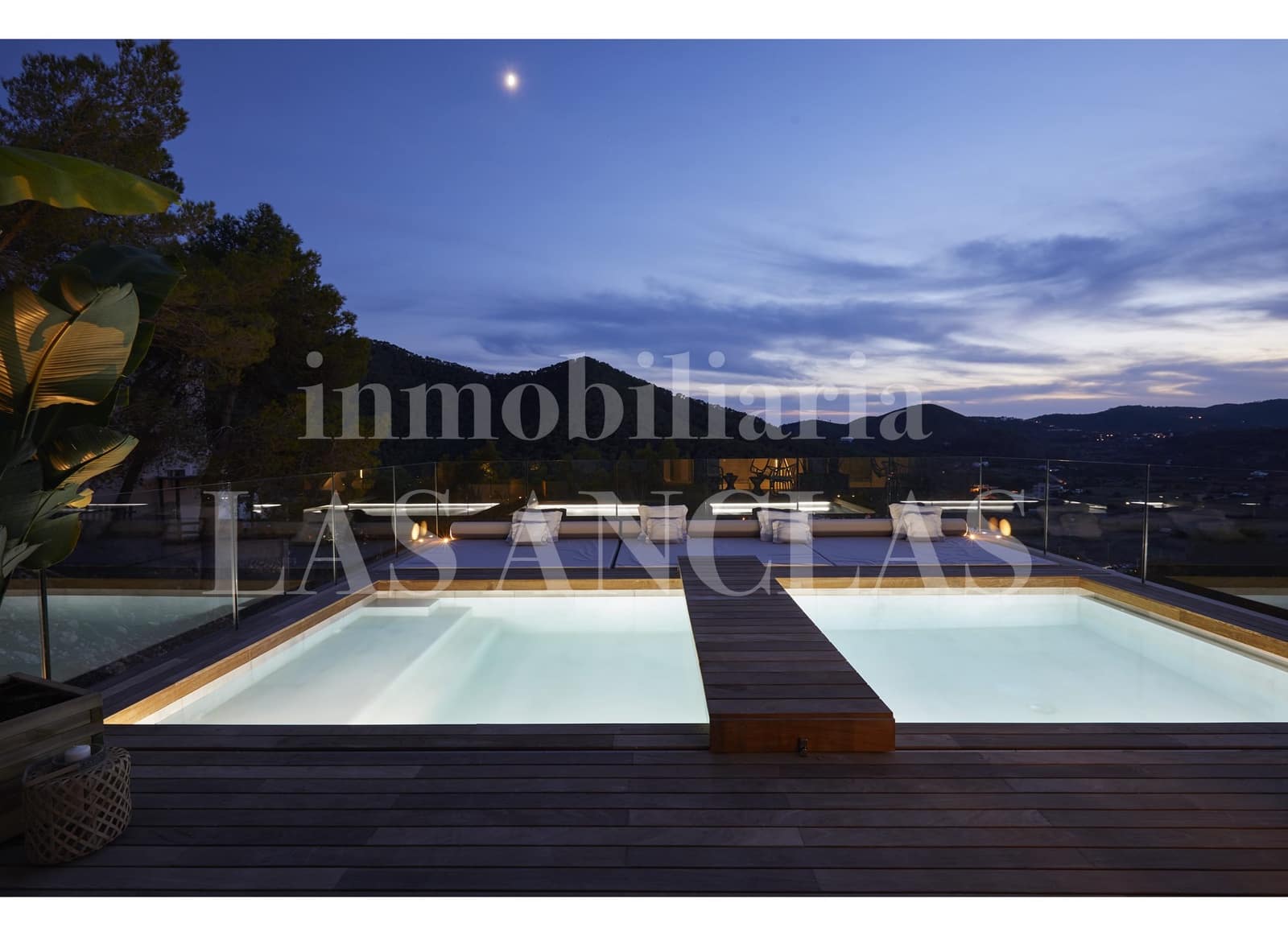 5 chambre Villa/Maison à vendre à Santa Eulalia / Santa Eularia avec piscine garage - 2 850 000 € (Ref: 9590337)